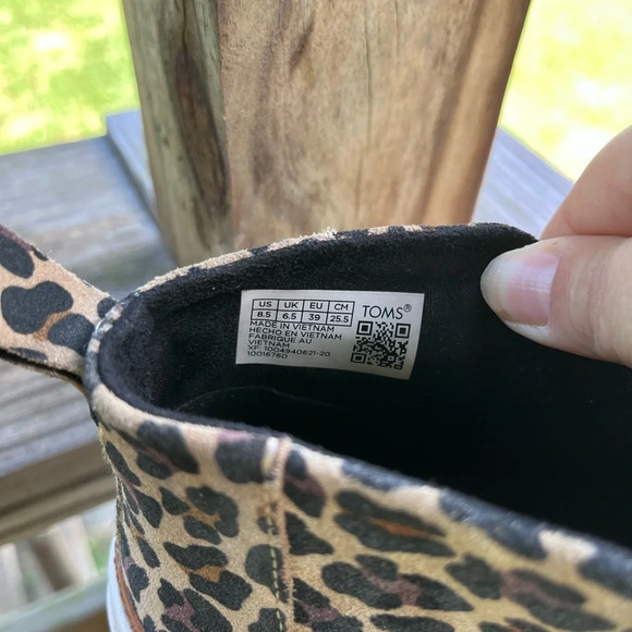 Cheetah Print Toms Booties 8.5 - Picture 2 of 6